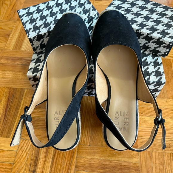 SOLD Naturalizer Espadrilles Wedges - Picture 4 of 7